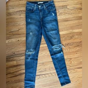 Levi’s 721 distressed jeans
